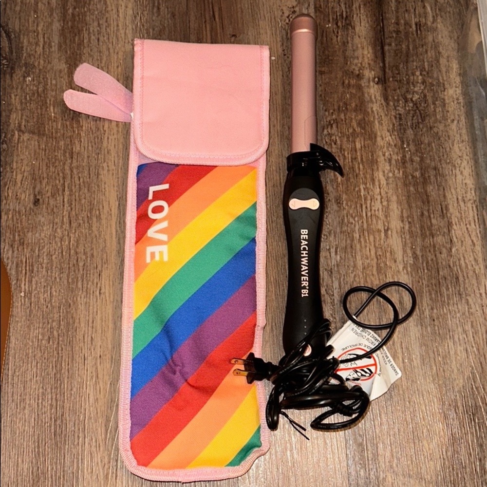 Beachwaver B1 Curling Iron + Love Heat safe case